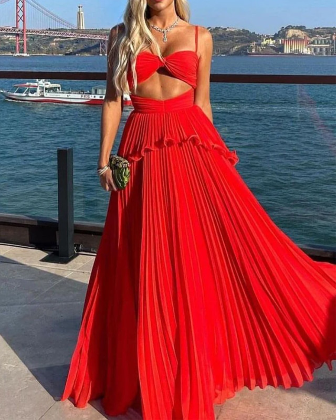 Solid Pleated V-Neck Dress Red S