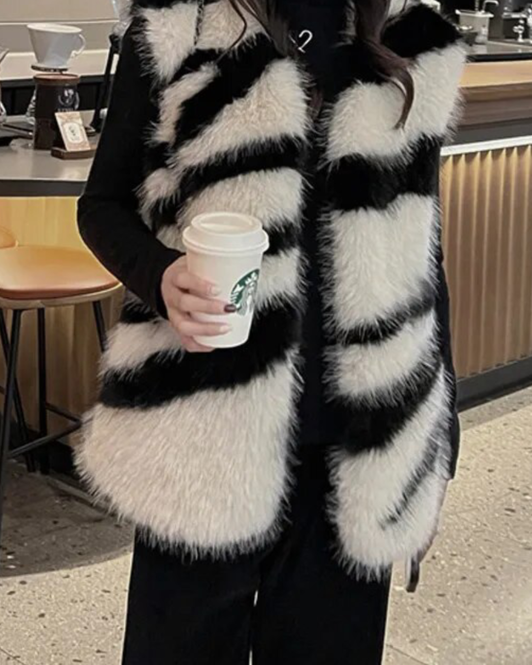 Faux Fur Sleeveless Long Coat White One Size