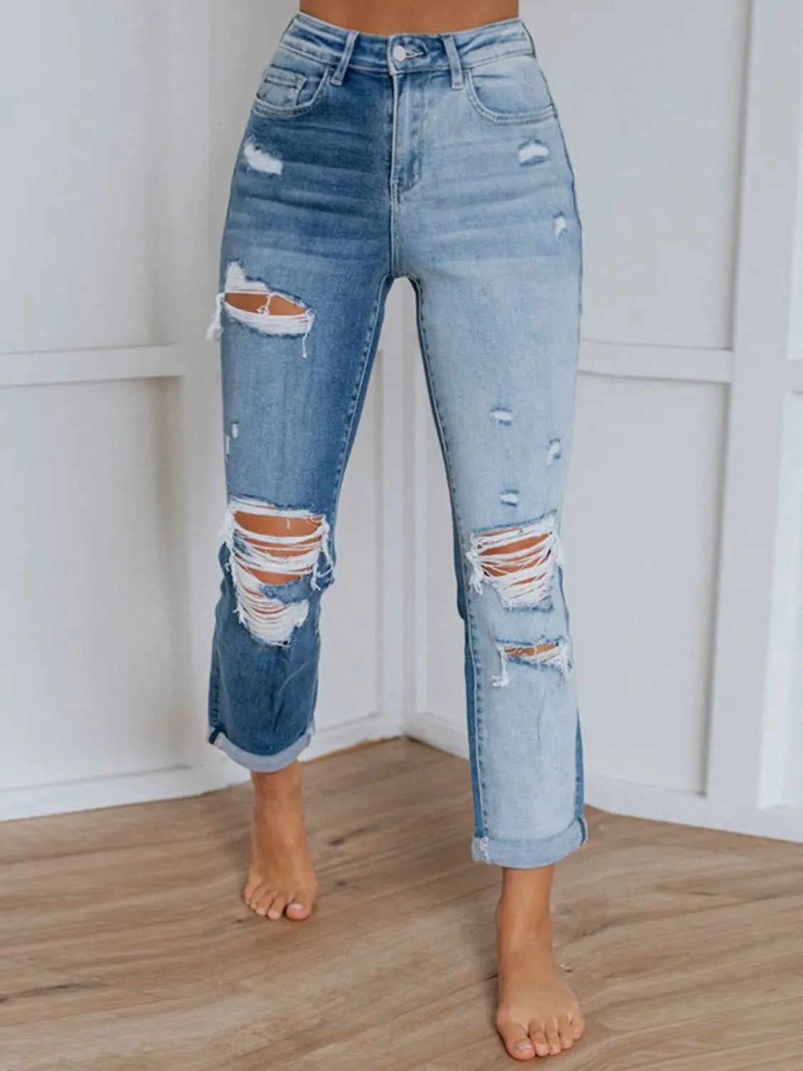 Distressed Jeans with Pockets Light S
