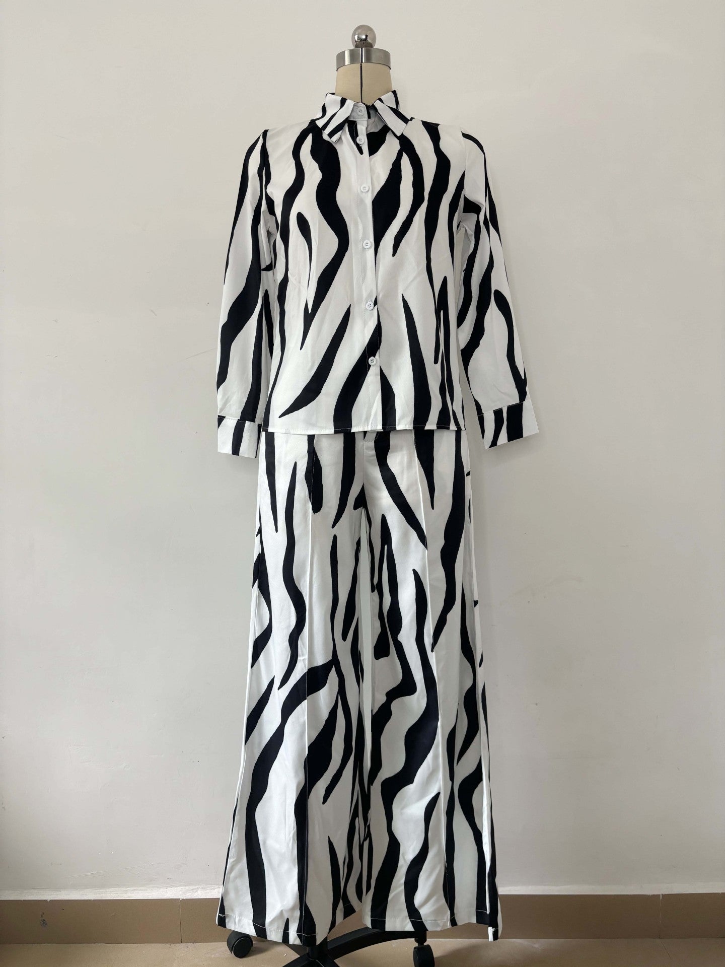 Printed shirt and wide leg casual set