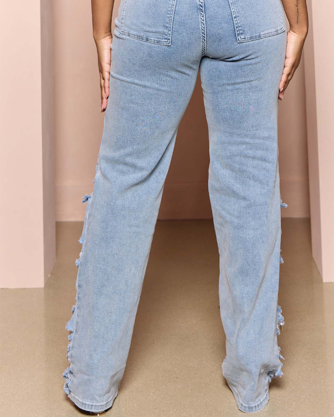 Multi Bag Tooling Ripped Jeans   