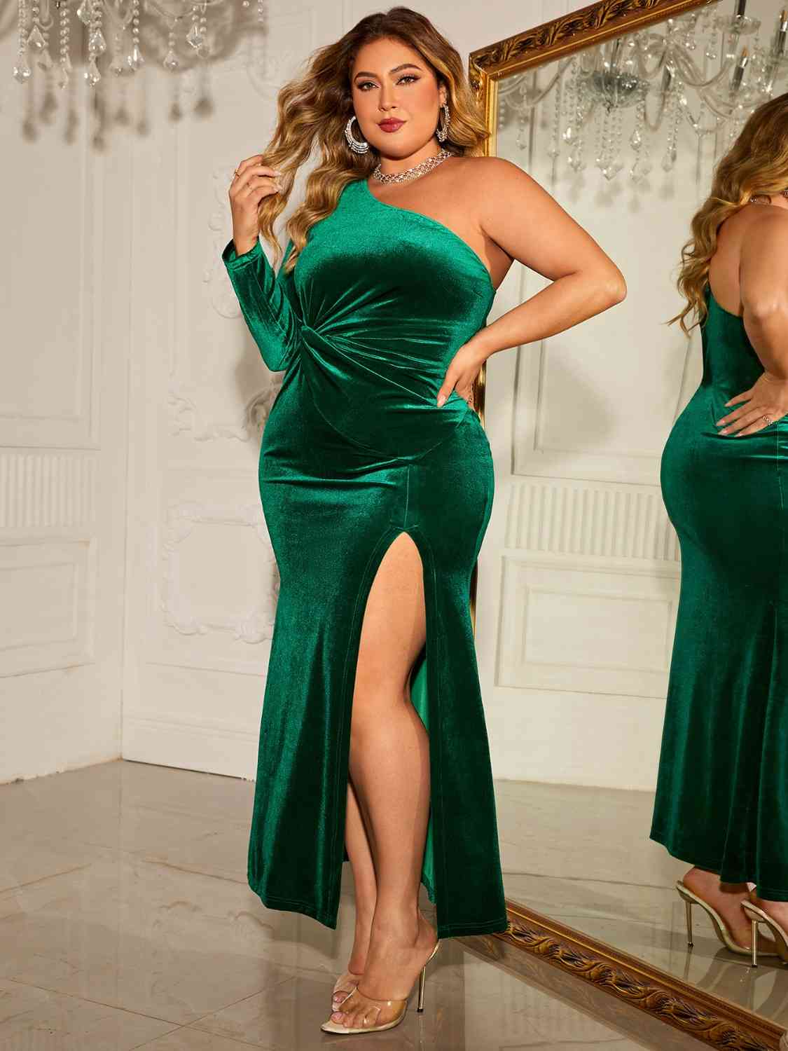 Plus Size One-Shoulder Twisted Split Dress   